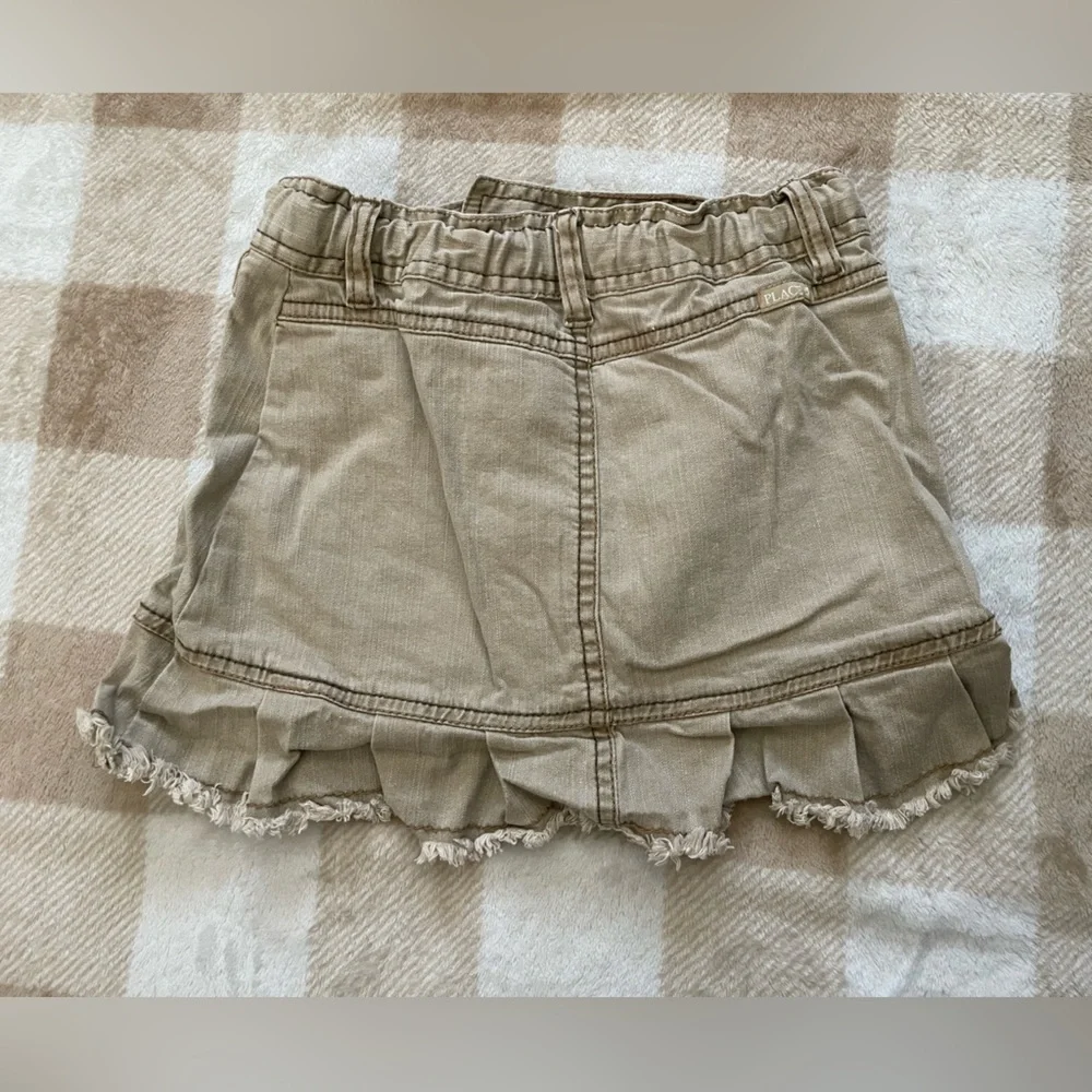Vintage Children’s Place Girls size 6X/7 Tan Frayed Hem Mini Skirt